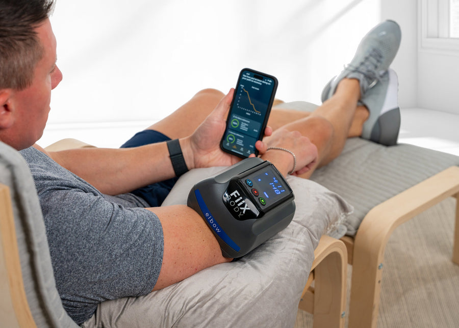 Following the free Fiix Elbow app on a phone during a session